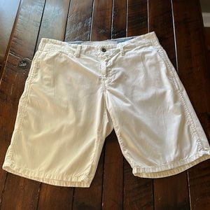 Paperbacks Men’s Shorts
